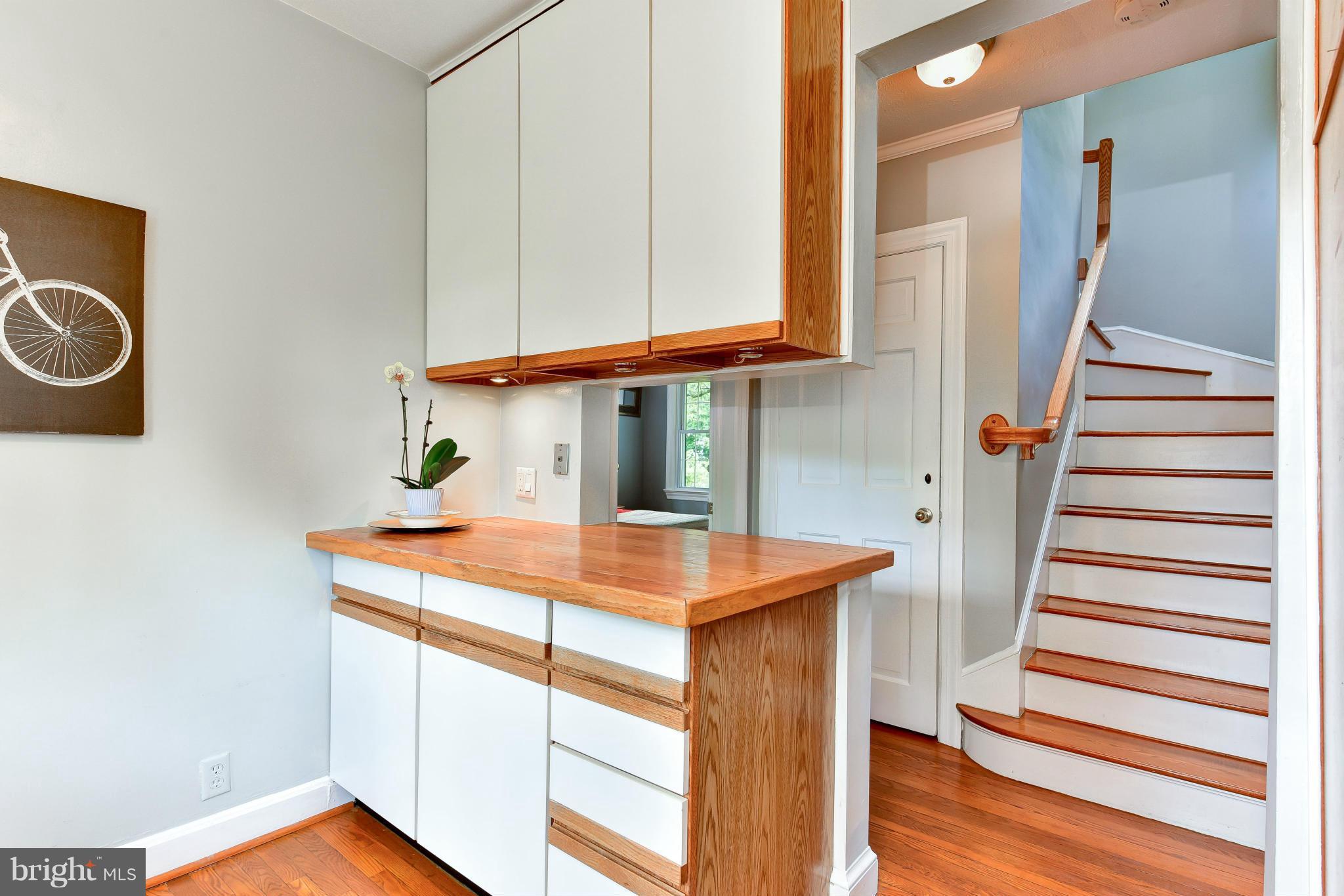 2800 Ridge Rd Drive Alexandria, VA 22302 - Photo 7 of 30 Kitchen