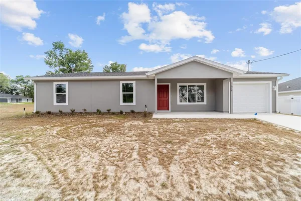 $1,800 | 13078 Northeast 7th Loop, Silver Springs, FL 34488