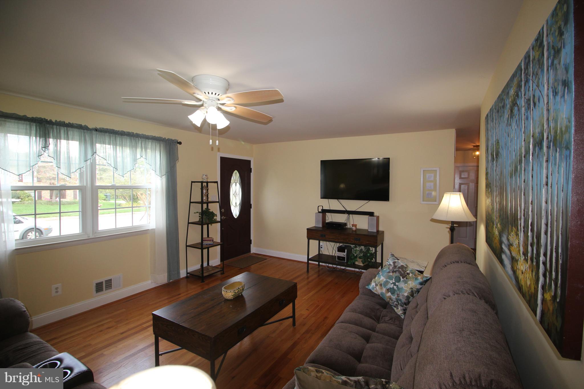 310 Janet Road Reisterstown, MD 21136 - Photo 14 of 34 Living Room/Entry Door