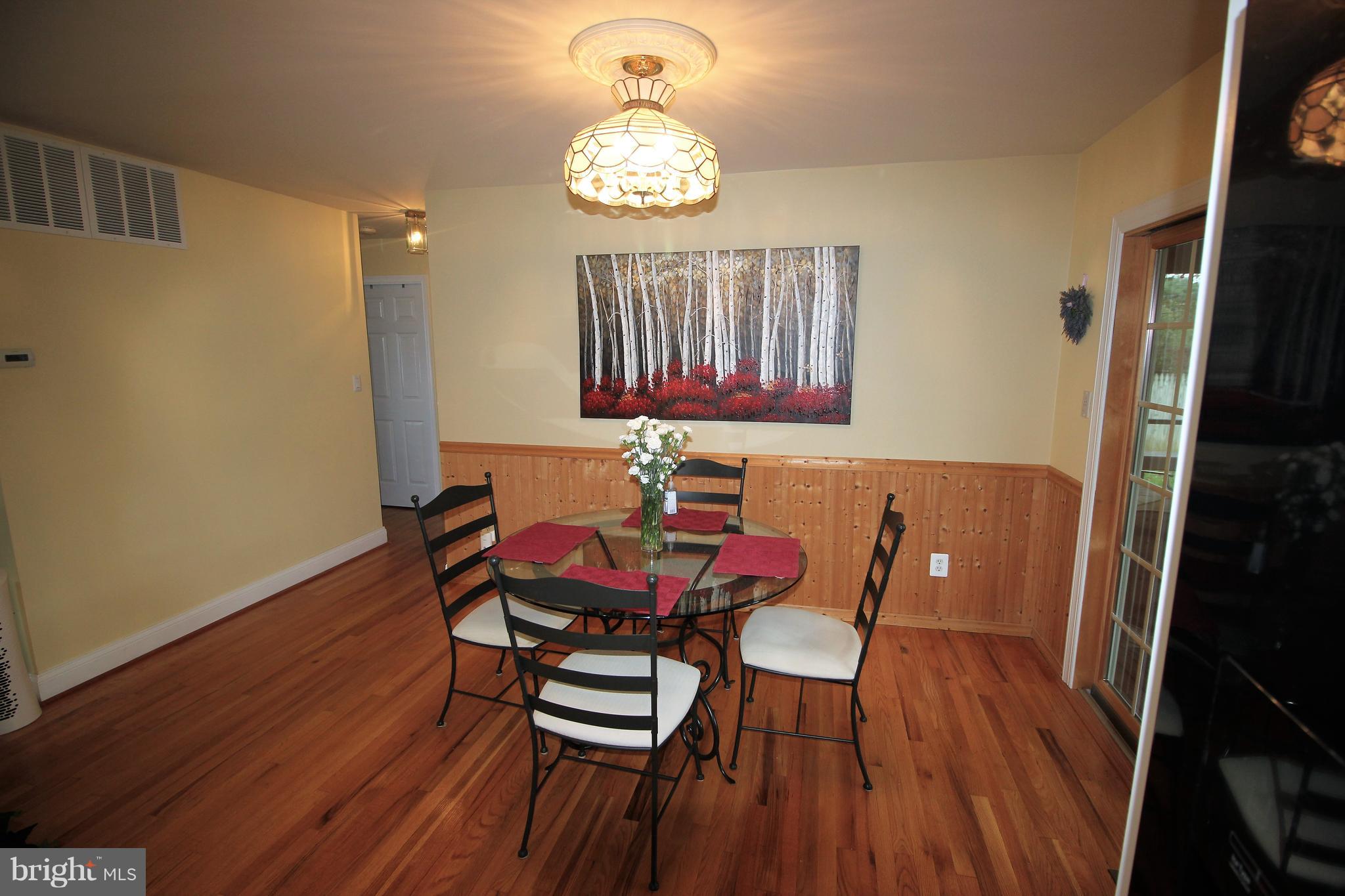 310 Janet Road Reisterstown, MD 21136 - Photo 17 of 34 Dining