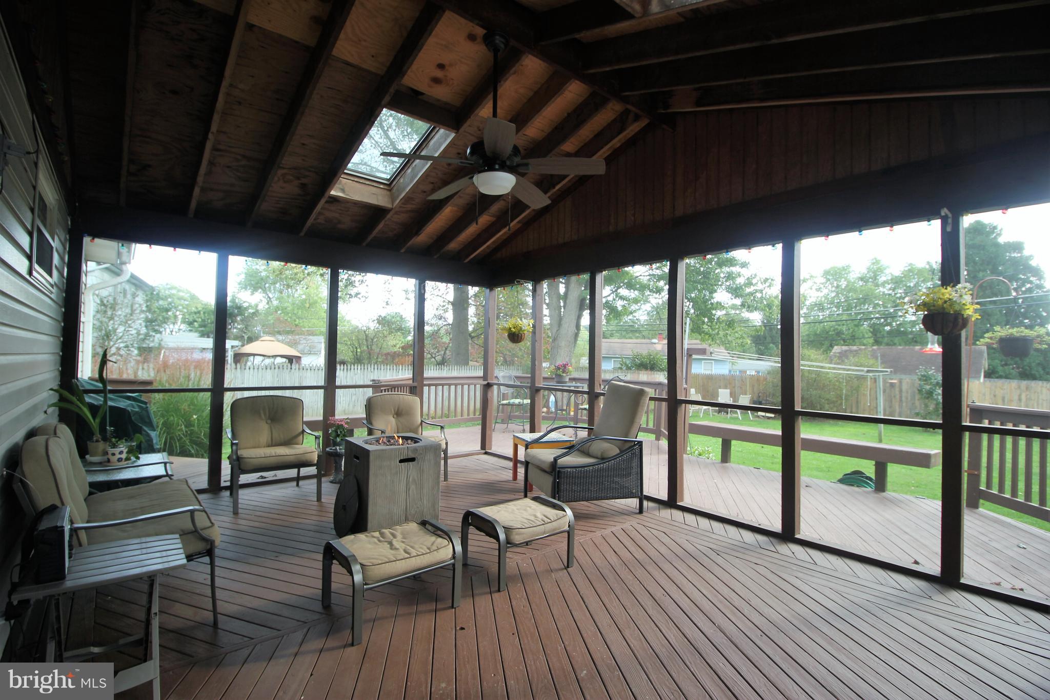 310 Janet Road Reisterstown, MD 21136 - Photo 7 of 34 Screened Deck