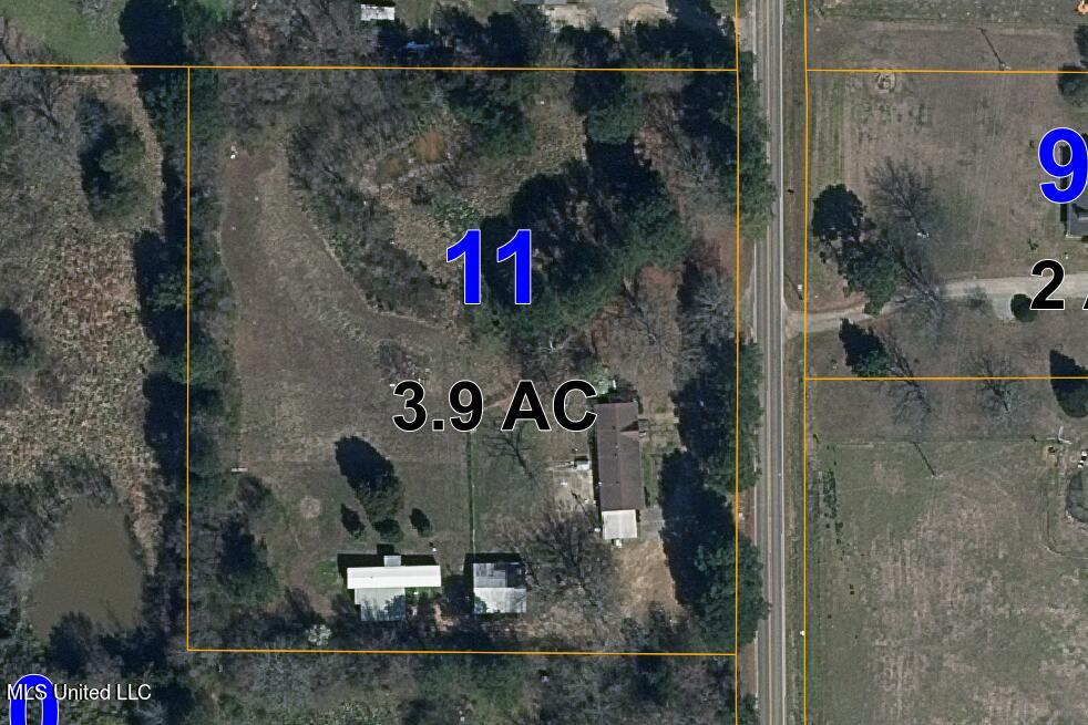 1424 Lyles Road Senatobia, MS 38668 - Photo 3 of 29 image (1)