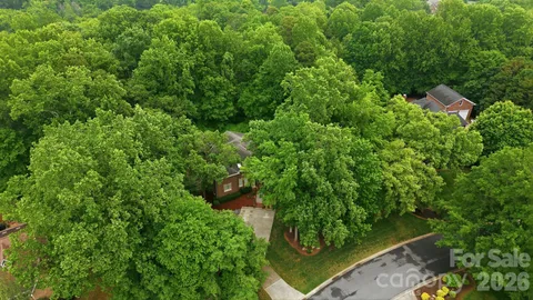 $975,000 | 5424 Amanda Lane, Belmont, NC 28012