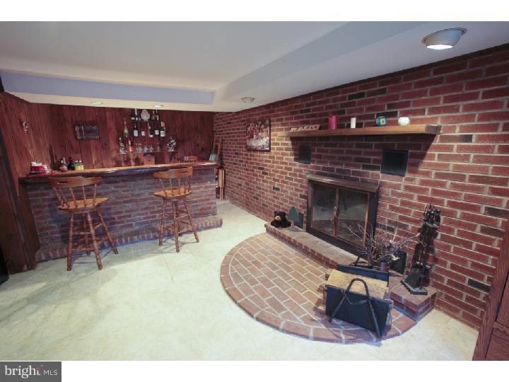 1559 Deep Run Road Pipersville, PA 18947 - Photo 12 of 25 Family Room