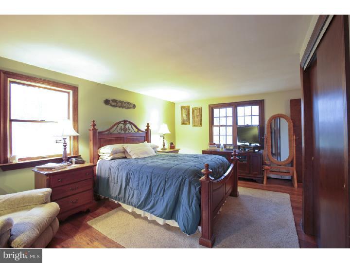 1559 Deep Run Road Pipersville, PA 18947 - Photo 19 of 25 Bedroom - Main
