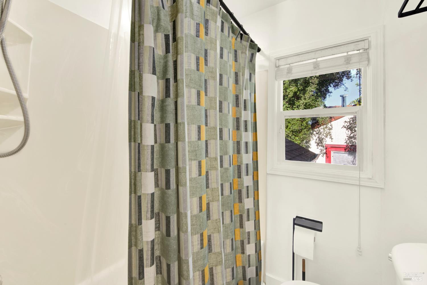 91 14th Street Vallejo, CA 94590 - Photo 31 of 48