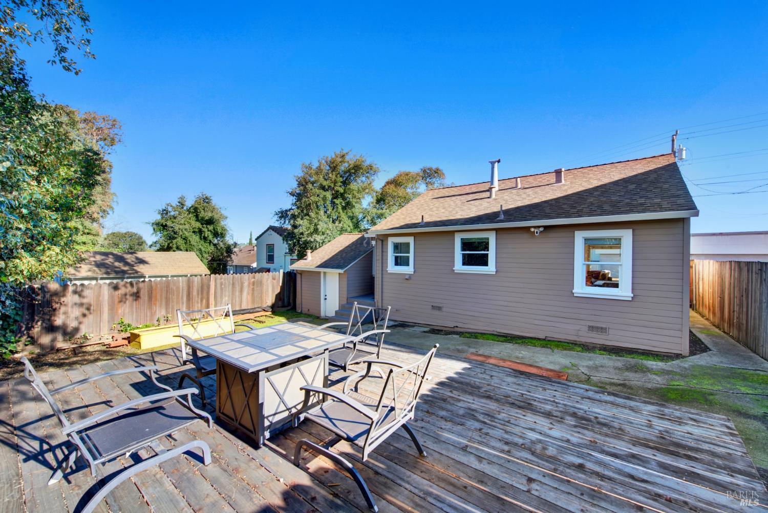 91 14th Street Vallejo, CA 94590 - Photo 40 of 48