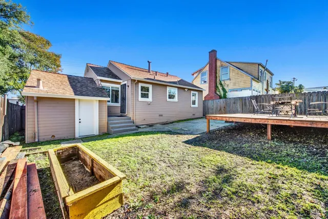 $384,999 | 91 14th Street, Vallejo, CA 94590