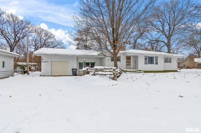 $199,900 | 3440 Woodhaven Drive, Springfield, IL 62712