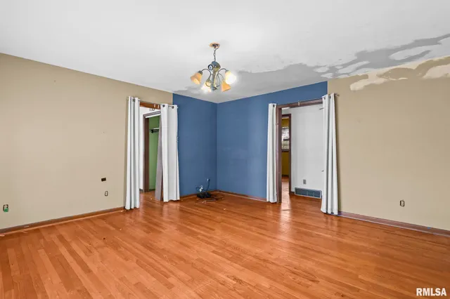 $199,900 | 3440 Woodhaven Drive, Springfield, IL 62712