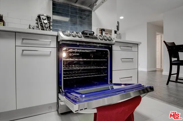 $3,350 | 108 West Maple Street, Unit 27, Glendale, CA 91204