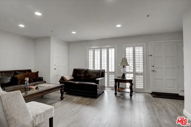 $3,350 | 108 West Maple Street, Unit 27, Glendale, CA 91204