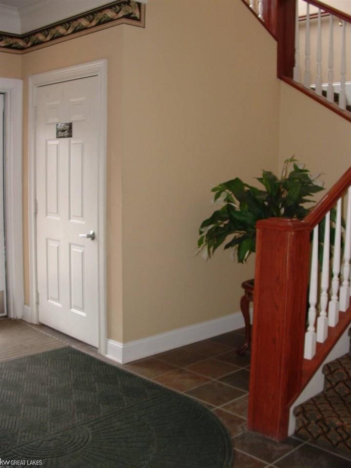 39182 Hayes Road Clinton Township, MI 48038 - Photo 25 of 27 Foyer Area Door to Garage
