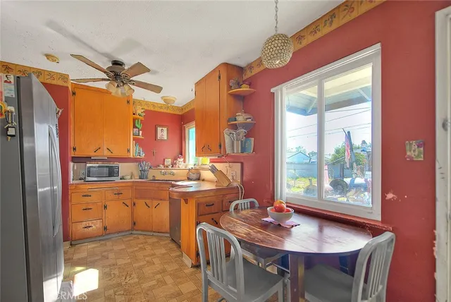 $625,000 | 909 West Flora Street, Ontario, CA 91762