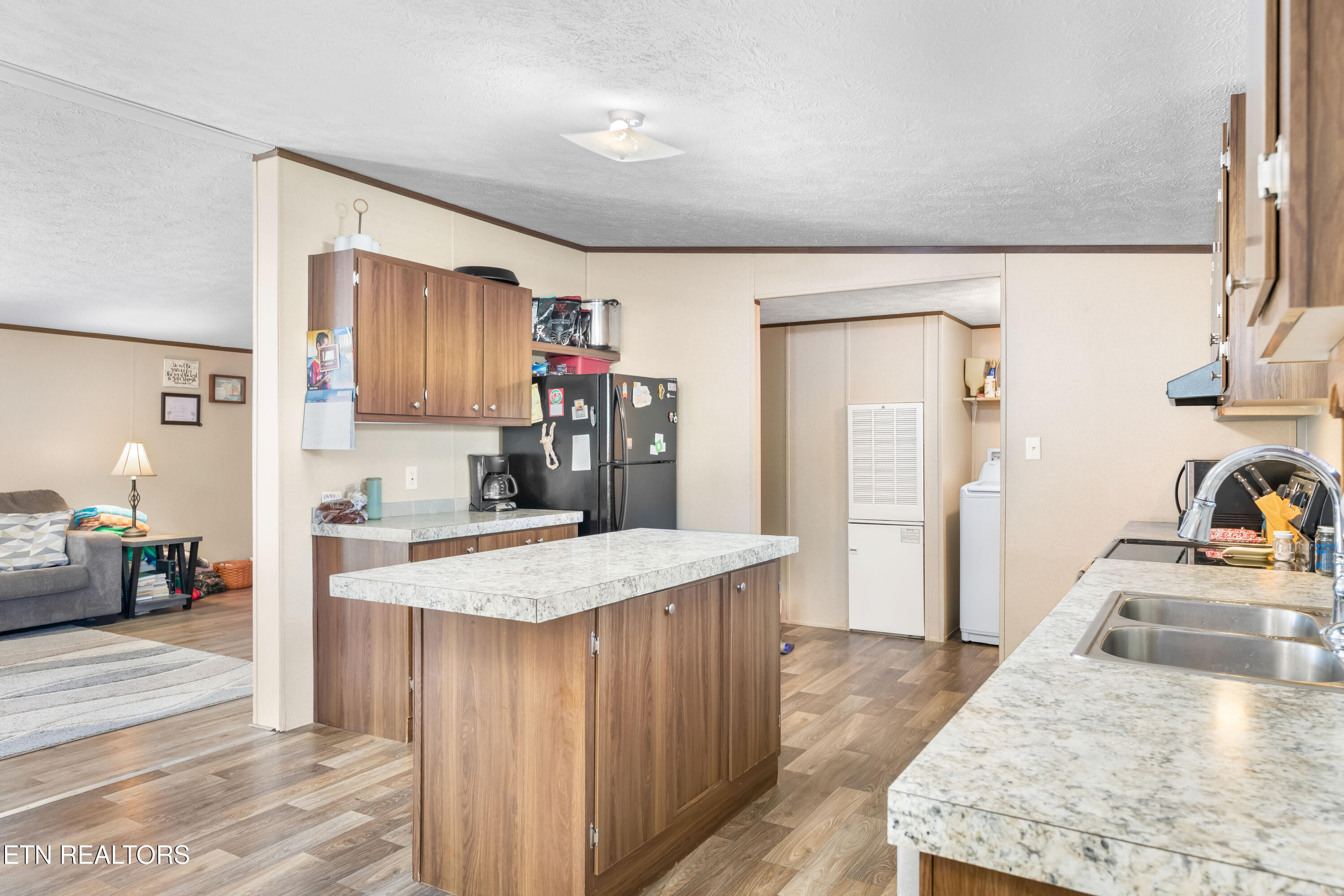 142 Branam Road Jacksboro, TN 37757 - Photo 13 of 31 030A6256
