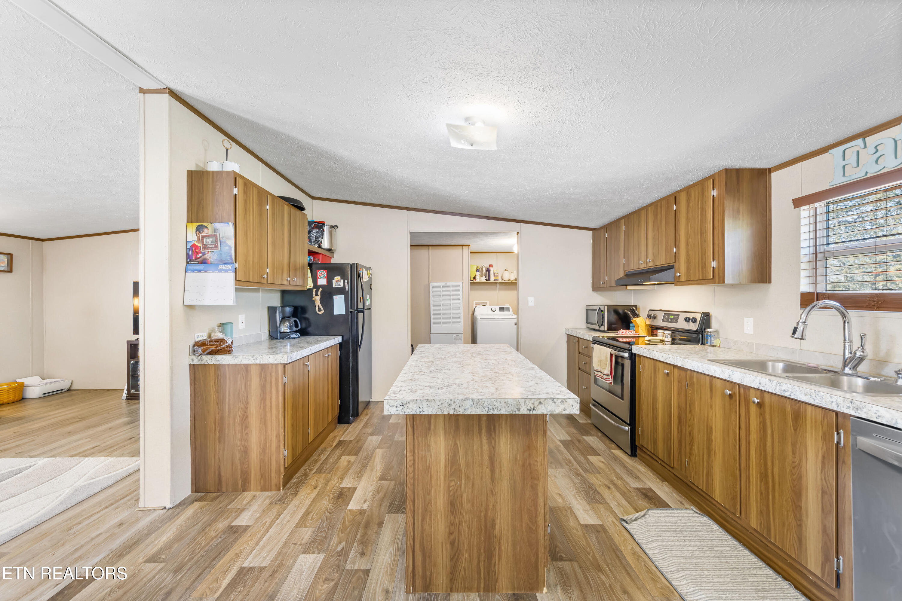 142 Branam Road Jacksboro, TN 37757 - Photo 17 of 31 030A6304