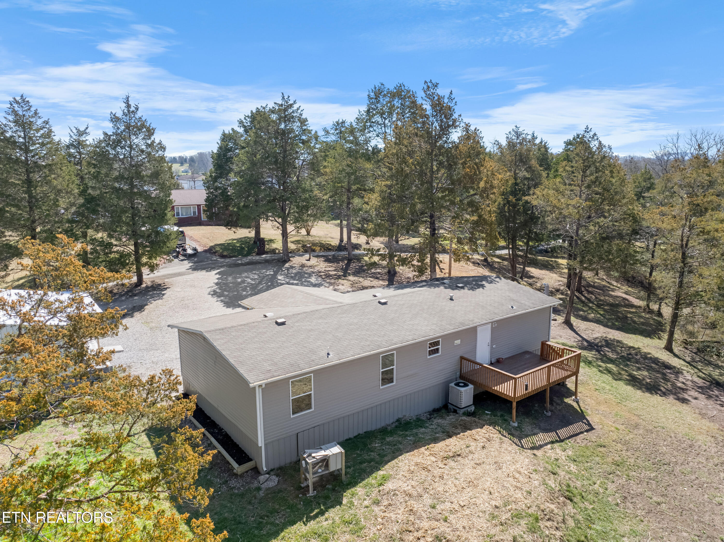 142 Branam Road Jacksboro, TN 37757 - Photo 28 of 31 DJI_0065