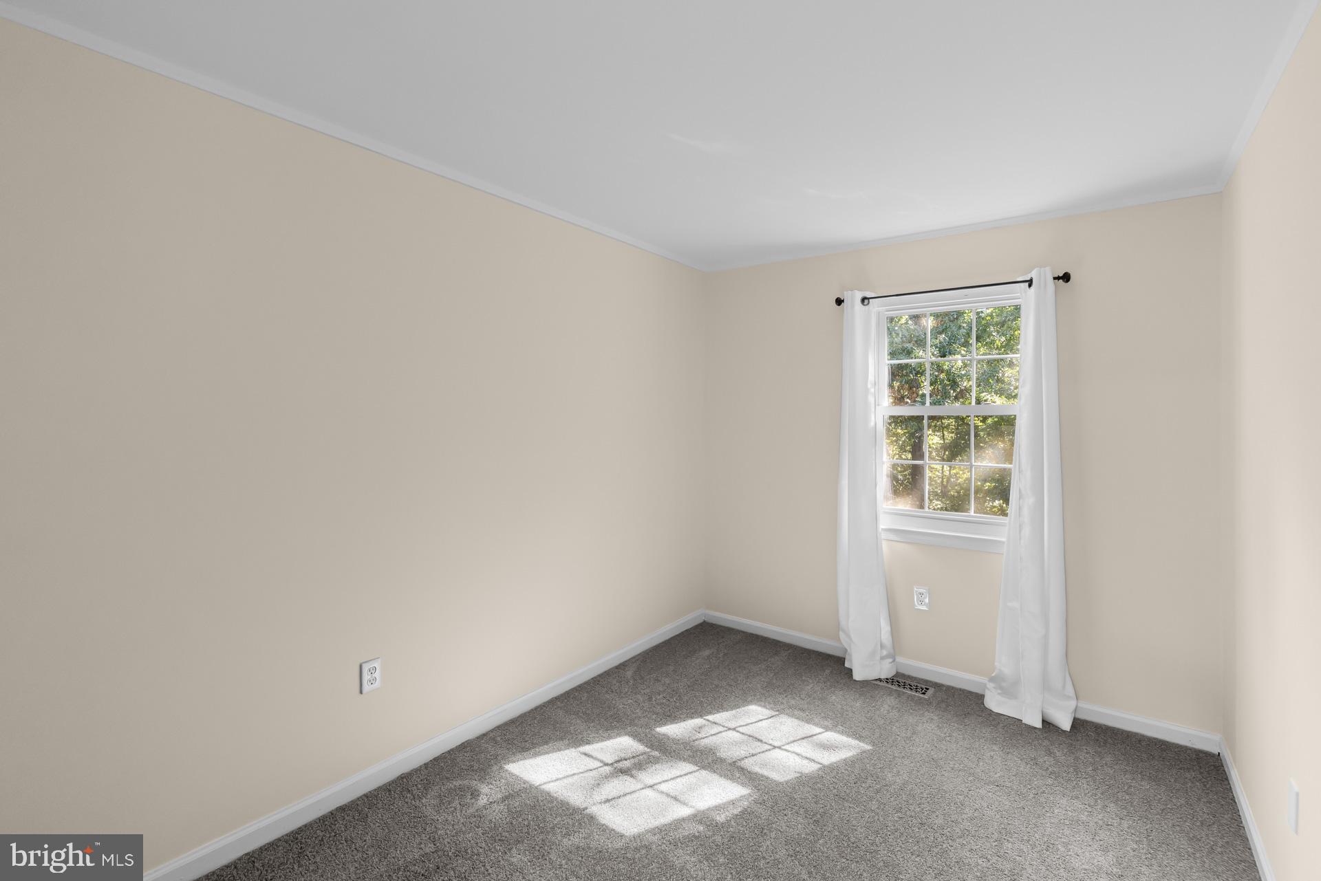 8493 Snowden Oaks Place Laurel, MD 20708 - Photo 14 of 42 Bedroom 1 Upper Level