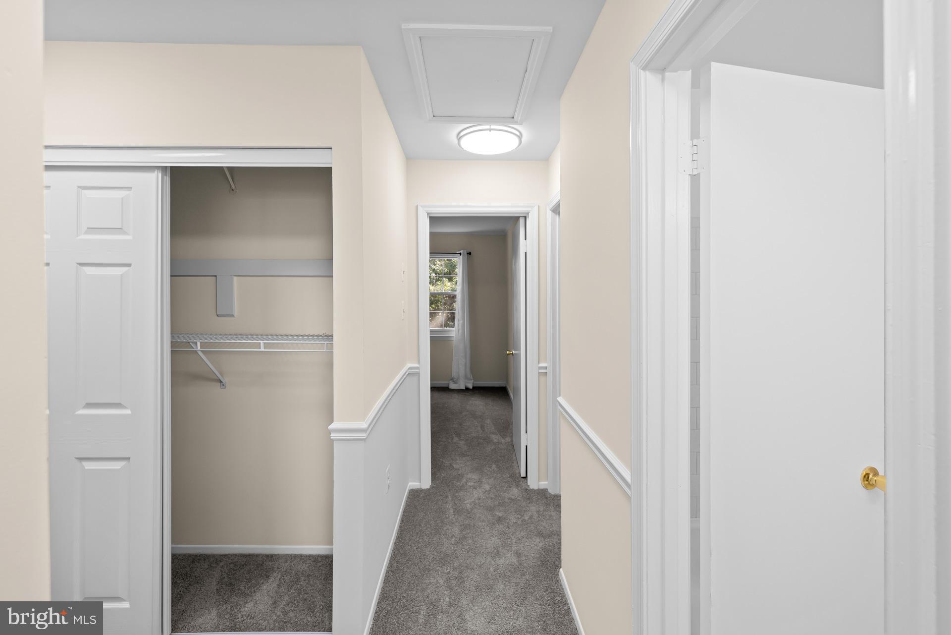 8493 Snowden Oaks Place Laurel, MD 20708 - Photo 20 of 42 Hallway