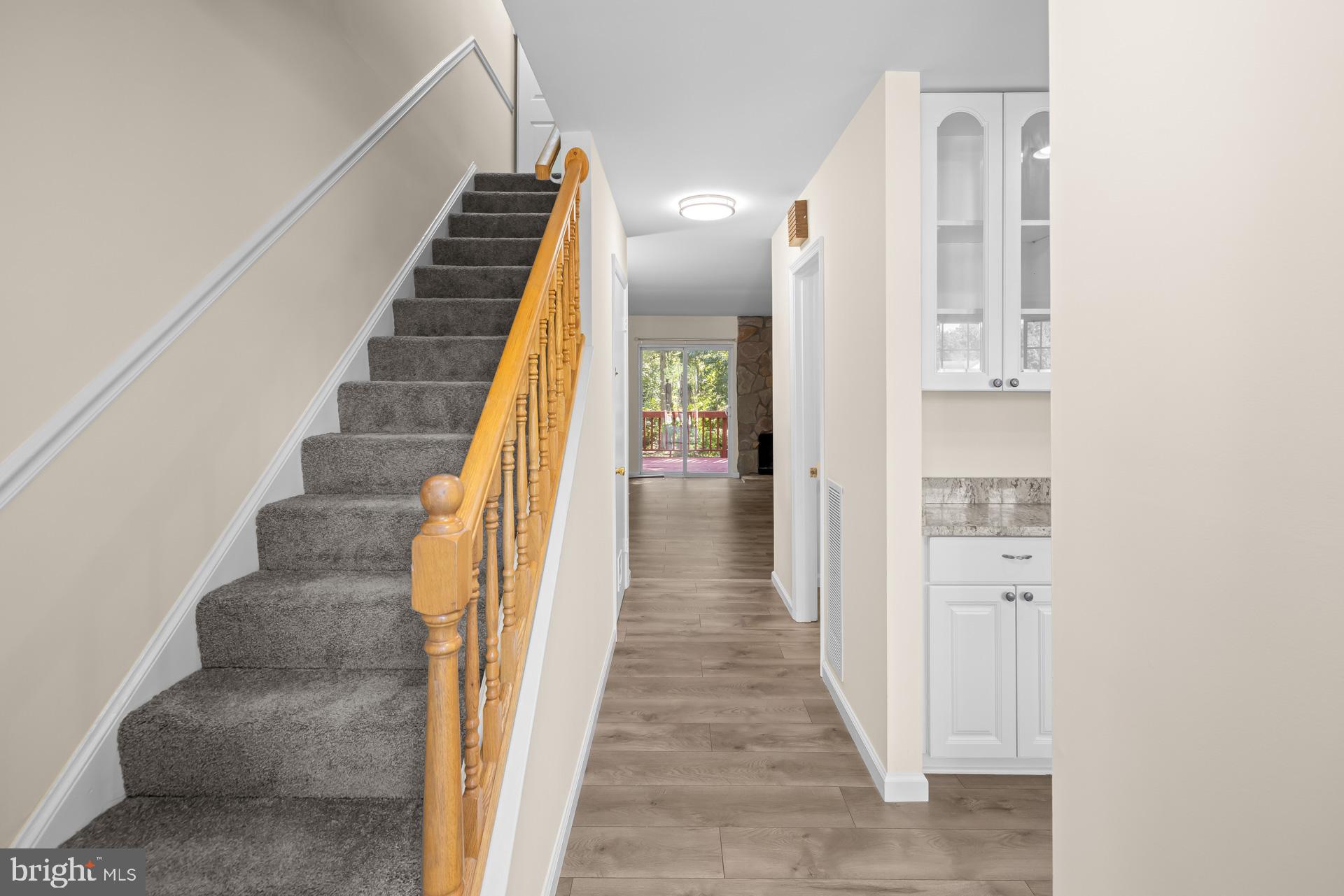 8493 Snowden Oaks Place Laurel, MD 20708 - Photo 2 of 42 Beautiful Entrance