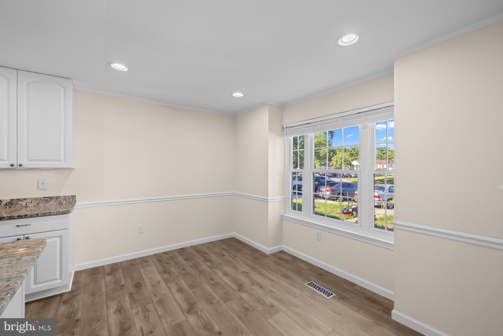 8493 Snowden Oaks Place Laurel, MD 20708 - Photo 5 of 42 Dining Room