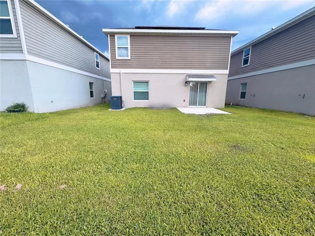 a view of park with mountain in background