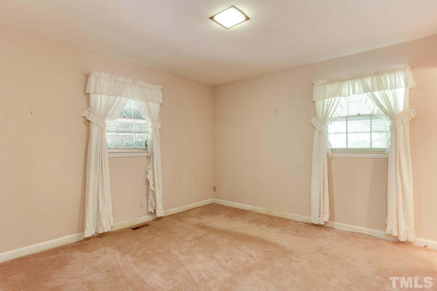 2600 Churchill Road Raleigh, NC 27608 - Photo 22 of 29