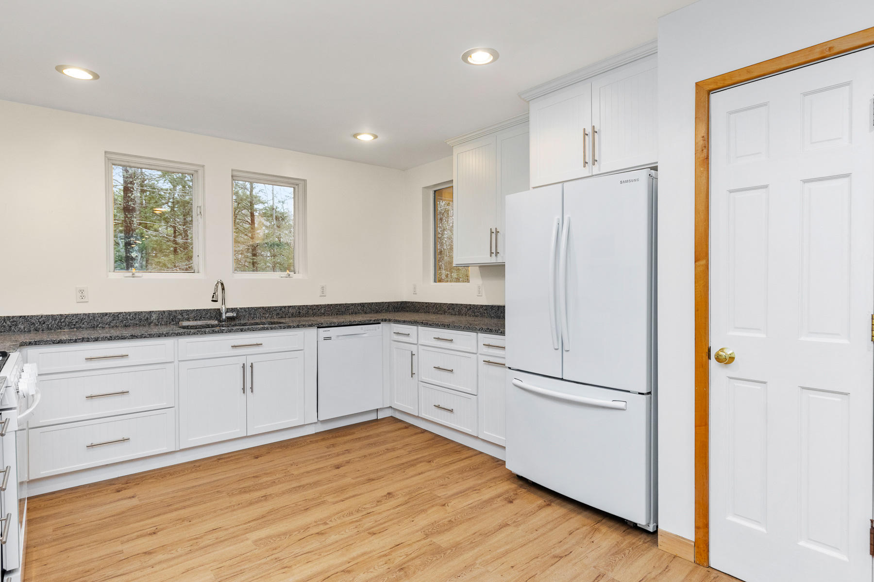 39 Pocahontas Road Kittery Point, ME 03905 - Photo 8 of 35 seacoast_rephotos-101