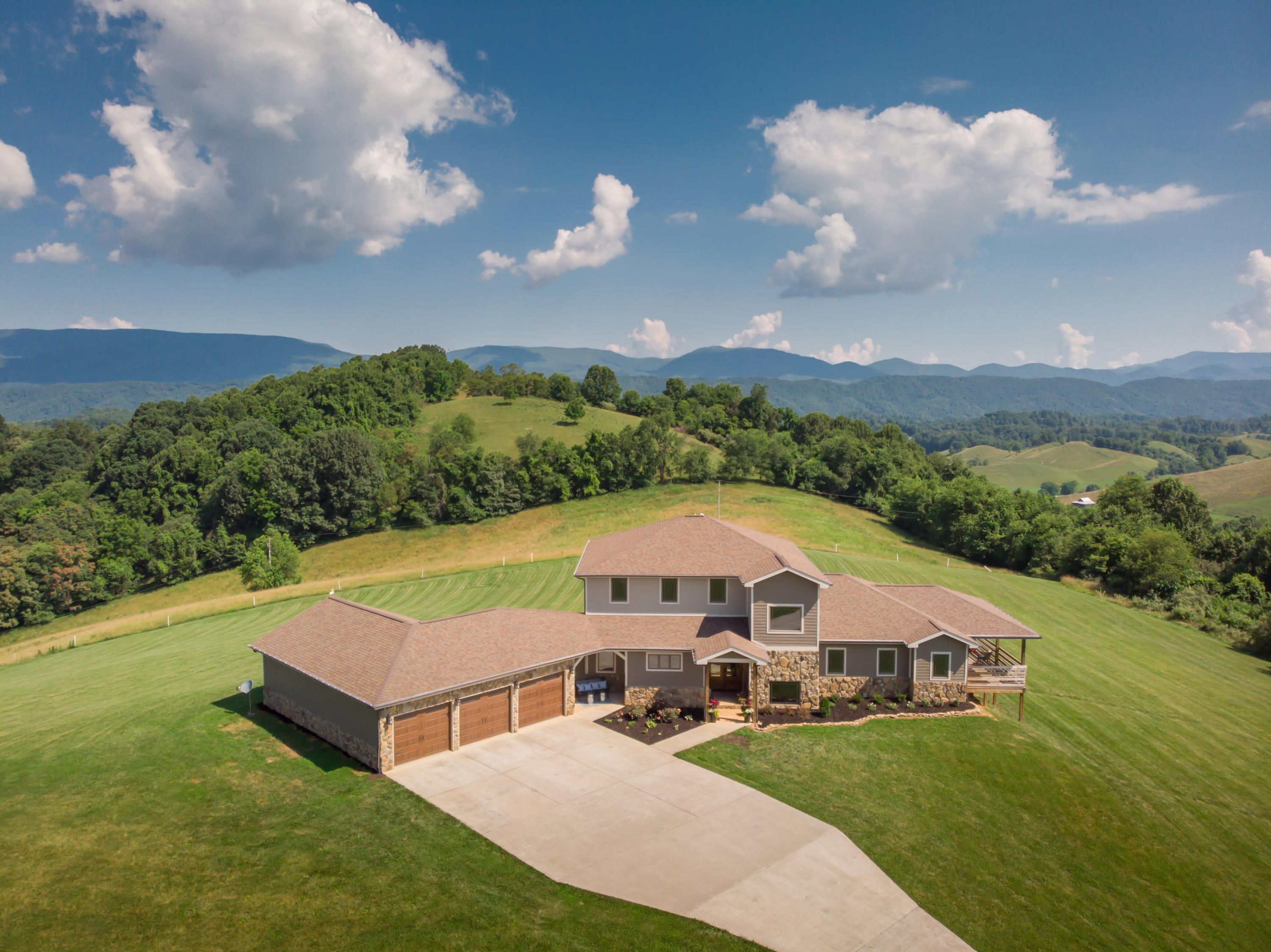 12562 Chip Ridge Road Abingdon, VA 24210 - Photo 5 of 62 12562 Chip Ridge