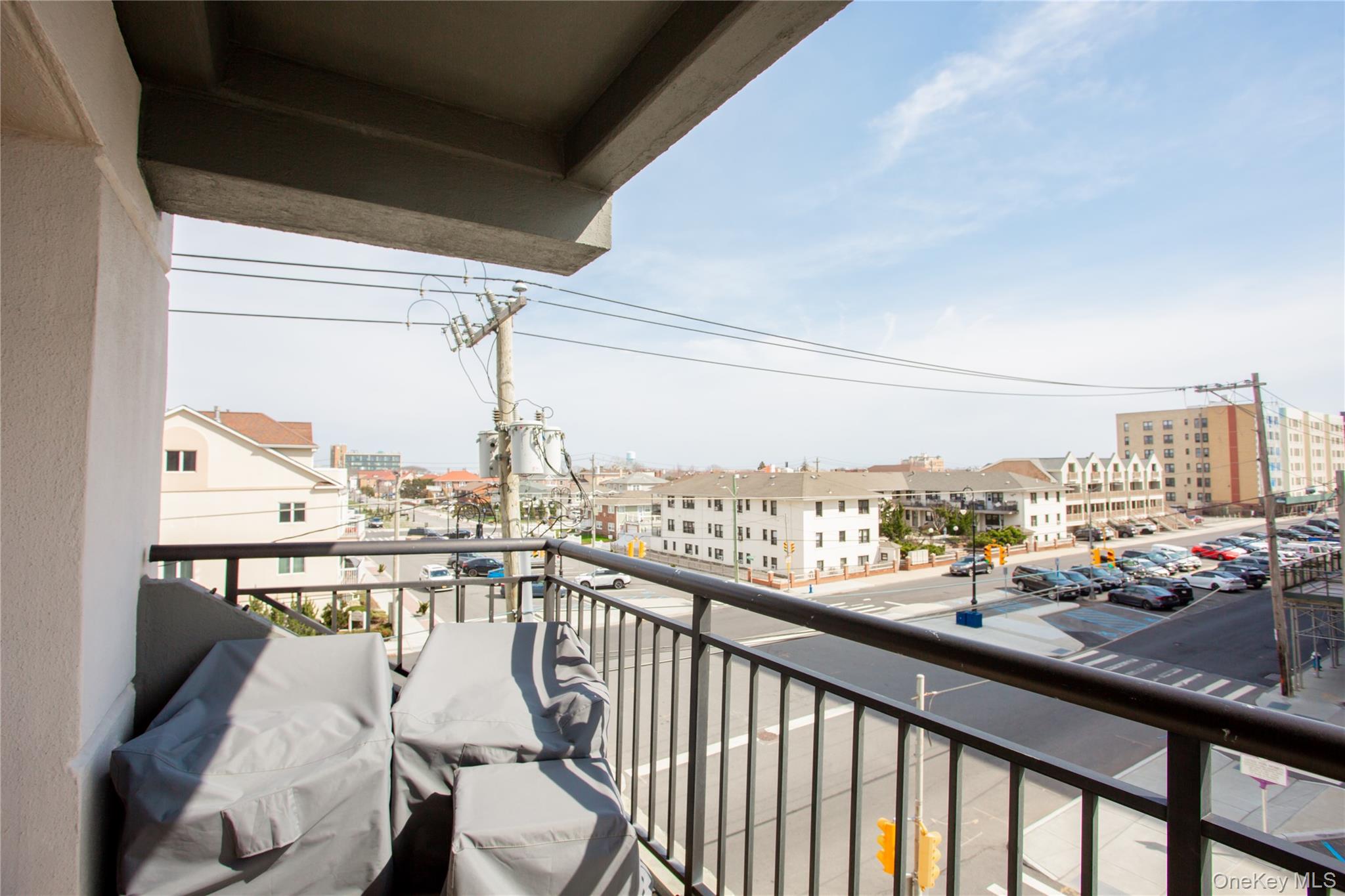 100 West Broadway, Unit 3D Long Beach, NY 11561 - Photo 11 of 50 a view of a balcony with city view