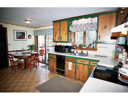 13 Hatch Road Pembroke, MA 02359 - Photo 3 of 13 Gallery Image 3