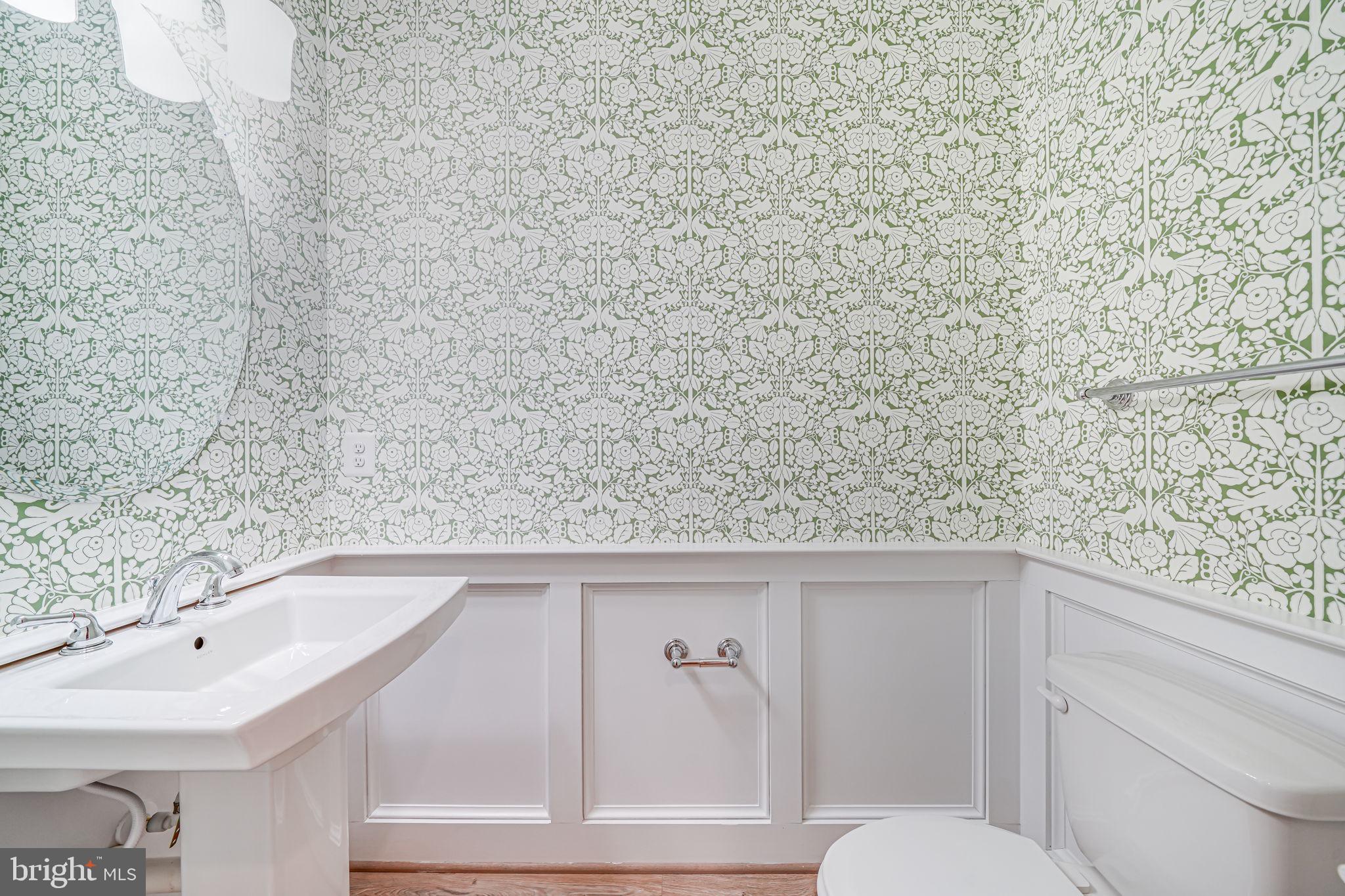 7917 Turtle Creek Circle Gainesville, VA 20155 - Photo 15 of 41 a bathroom with a sink and toilet