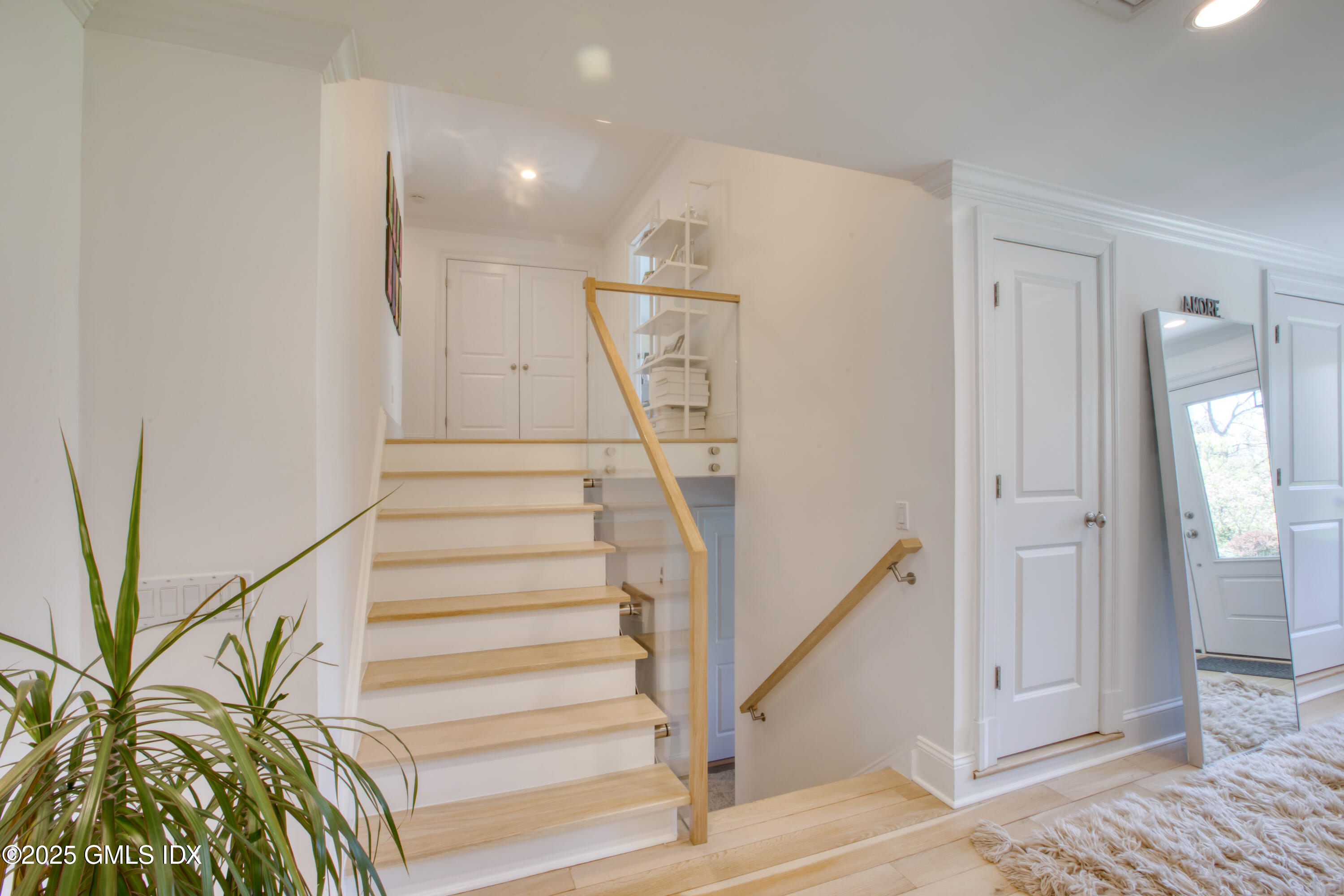 35 Dartmouth Road Cos Cob, CT 06807 - Photo 10 of 27 10