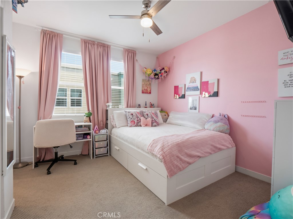 27013 Hummingbird Lane Valencia, CA 91381 - Photo 26 of 43