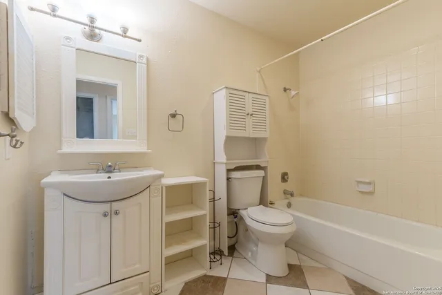 $1,695 | 11826 Greenwood Village Drive, San Antonio, TX 78249