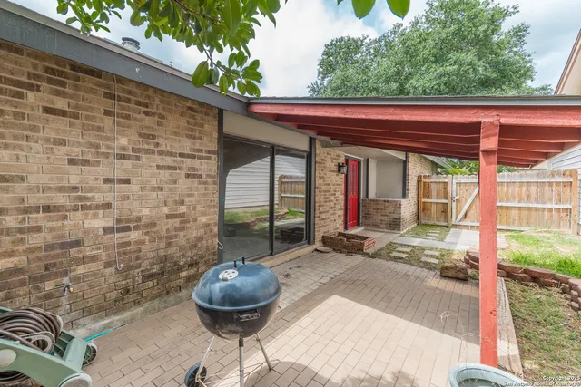 $1,695 | 11826 Greenwood Village Drive, San Antonio, TX 78249