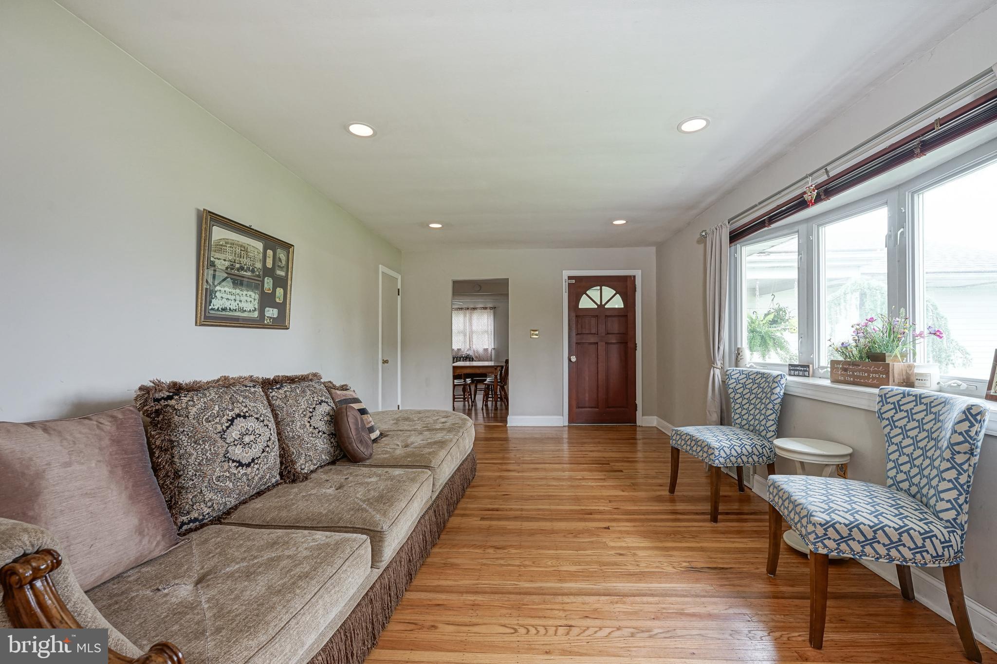 196 Harmony Road Mickleton, NJ 08056 - Photo 5 of 33 Gallery Image 5
