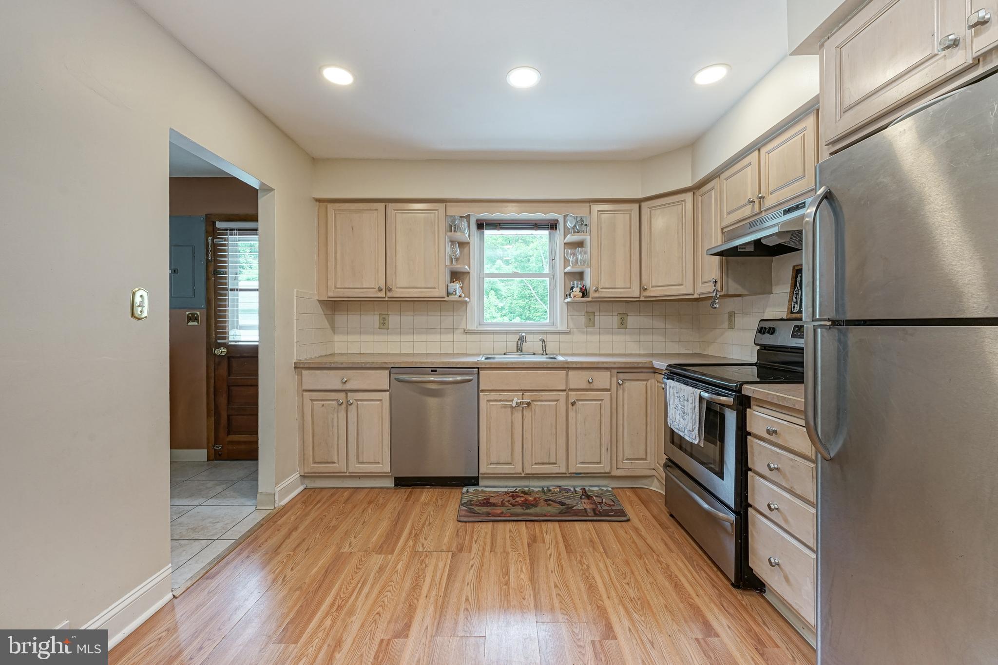 196 Harmony Road Mickleton, NJ 08056 - Photo 7 of 33 Gallery Image 7