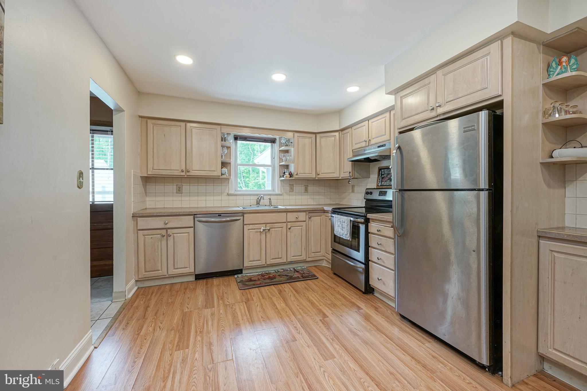 196 Harmony Road Mickleton, NJ 08056 - Photo 8 of 33 Gallery Image 8