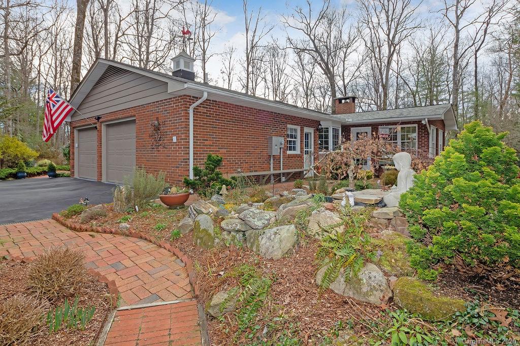 127 Robin Road Brevard, NC 28712 - Photo 2 of 45 Gallery Image 2