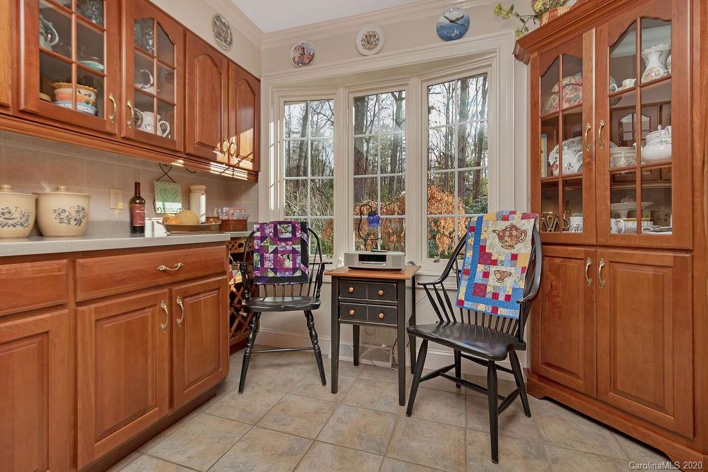 127 Robin Road Brevard, NC 28712 - Photo 13 of 45 Gallery Image 13