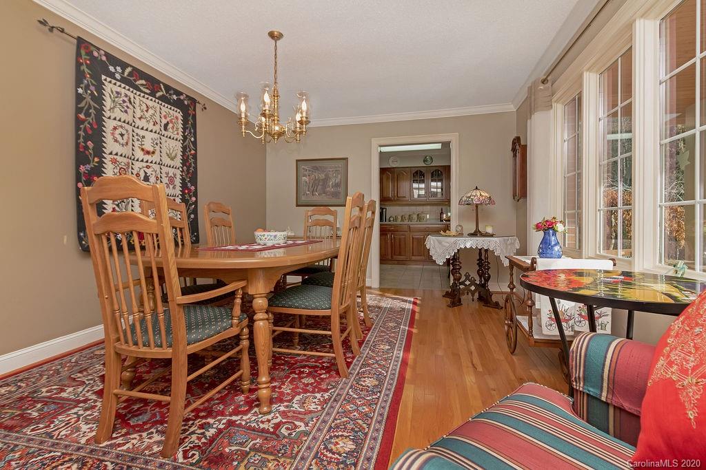 127 Robin Road Brevard, NC 28712 - Photo 14 of 45 Gallery Image 14