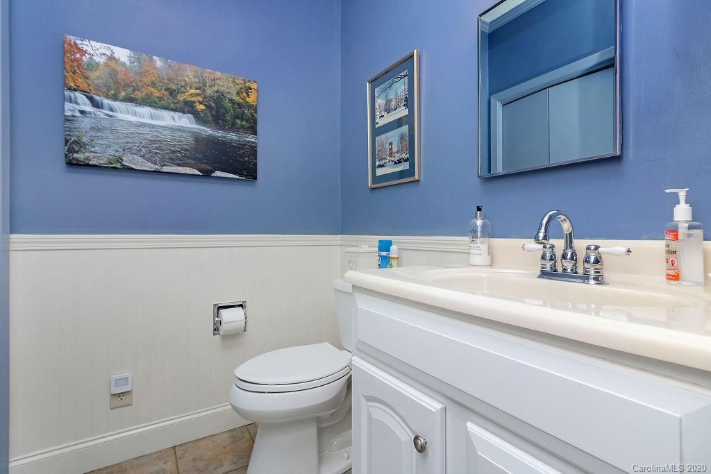 127 Robin Road Brevard, NC 28712 - Photo 15 of 45 Gallery Image 15