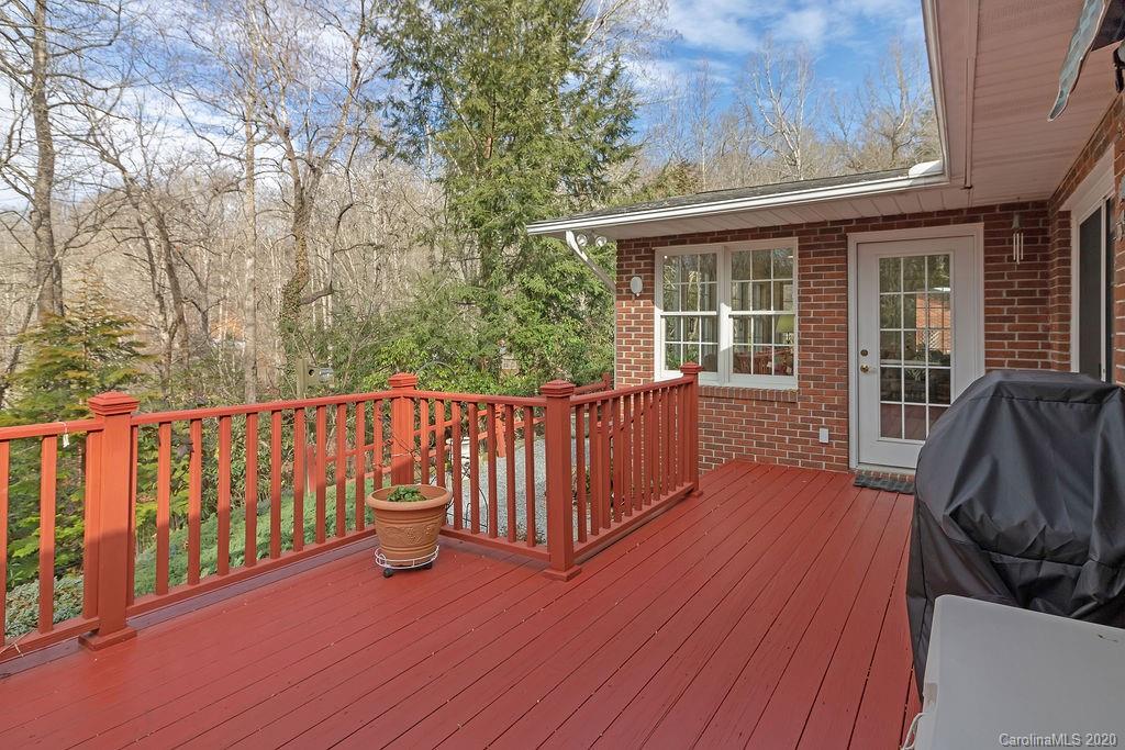 127 Robin Road Brevard, NC 28712 - Photo 22 of 45 Gallery Image 22
