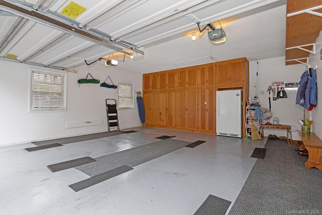127 Robin Road Brevard, NC 28712 - Photo 27 of 45 Gallery Image 27