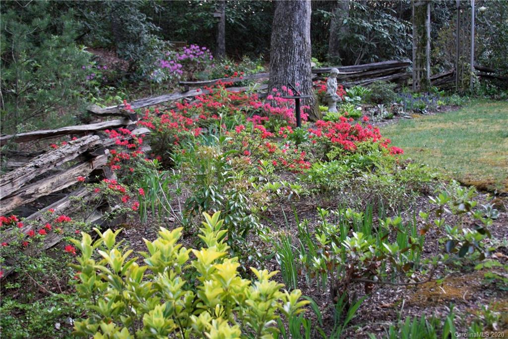 127 Robin Road Brevard, NC 28712 - Photo 30 of 45 Gallery Image 30