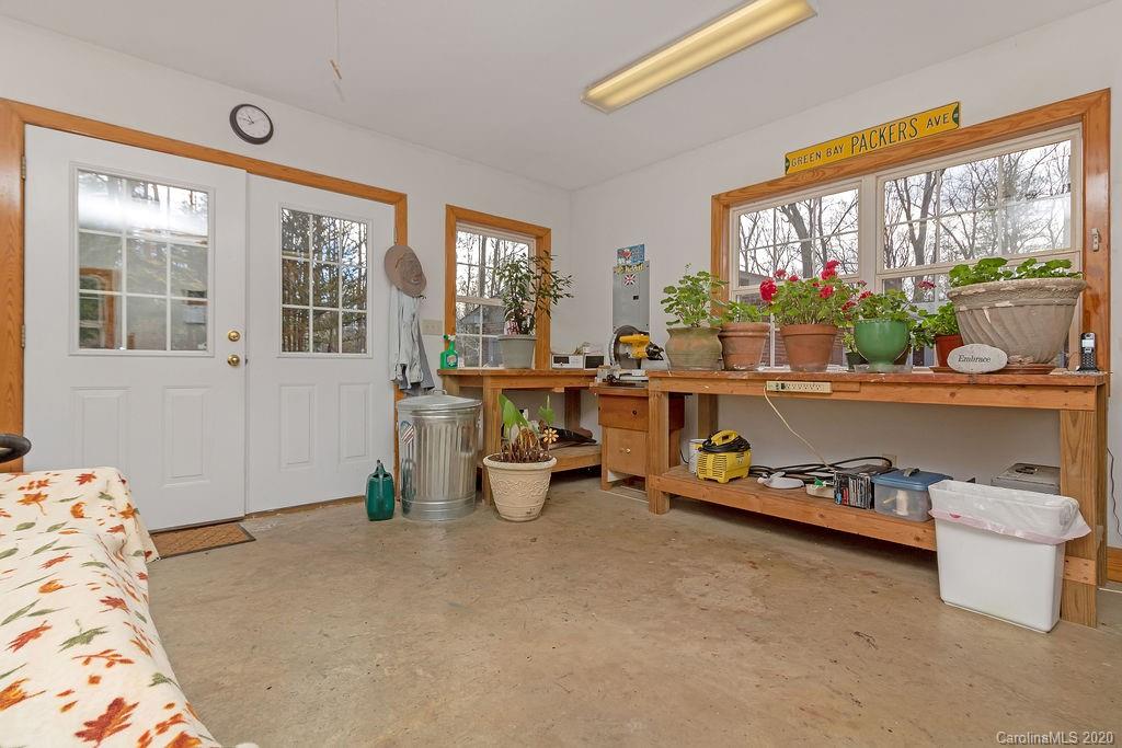127 Robin Road Brevard, NC 28712 - Photo 40 of 45 Gallery Image 40