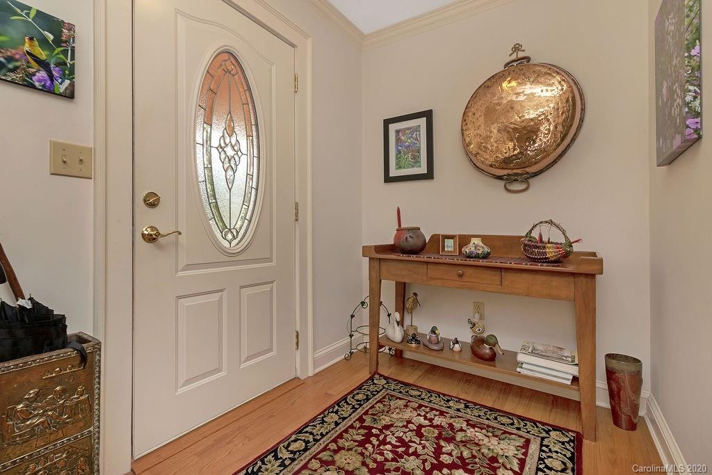 127 Robin Road Brevard, NC 28712 - Photo 6 of 45 Gallery Image 6
