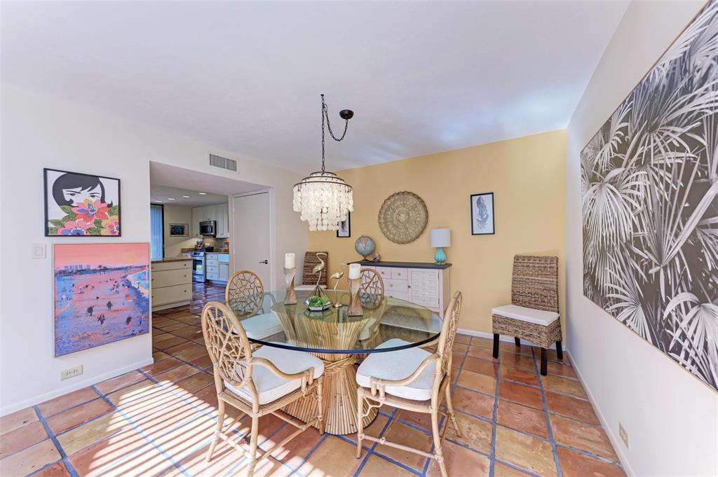 360 Pine Run Drive Osprey, FL 34229 - Photo 14 of 69 Gallery Image 14