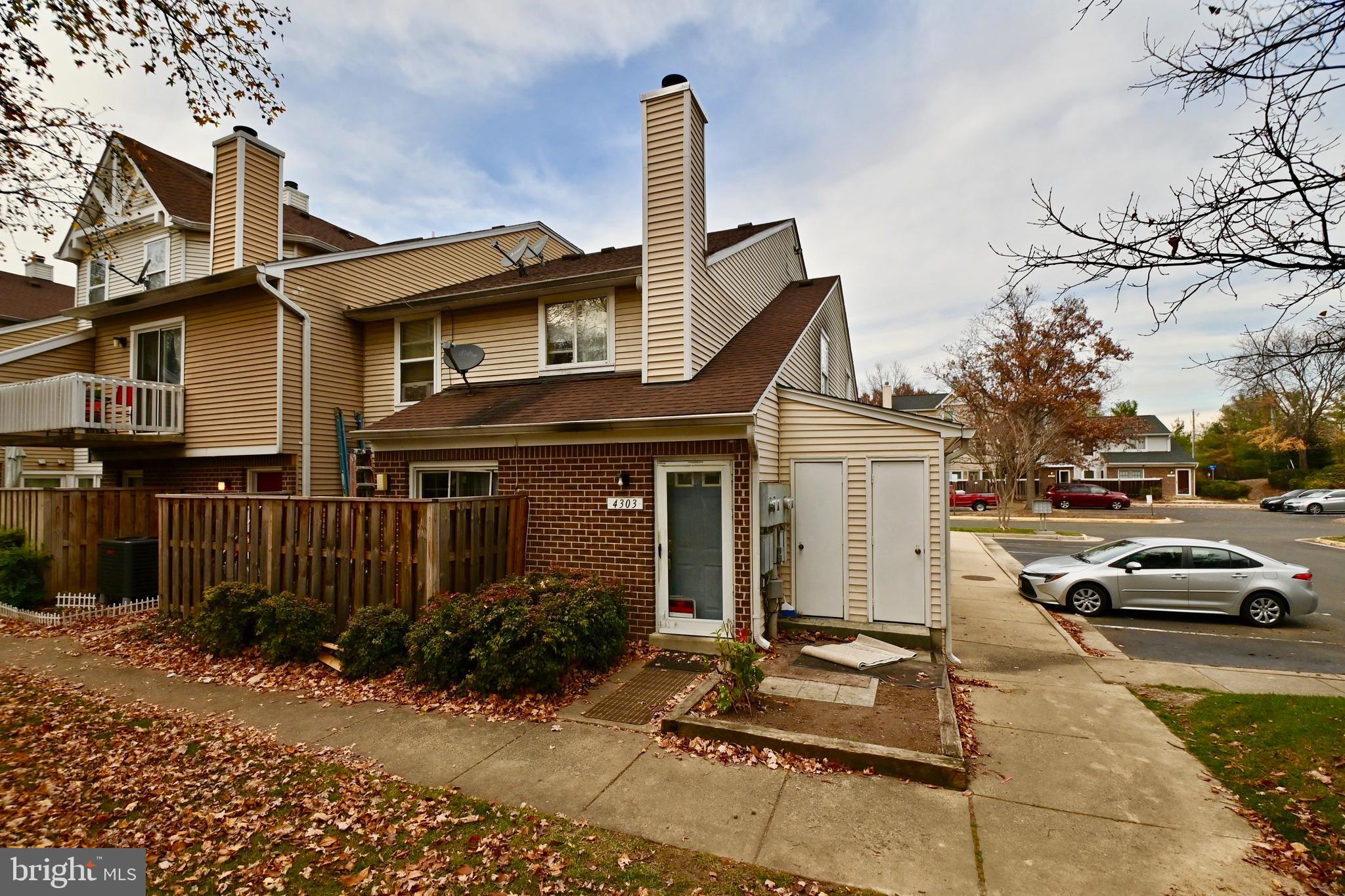 4303 Pembrook Village Drive, Unit 15, Alexandria, VA 22309 Compass